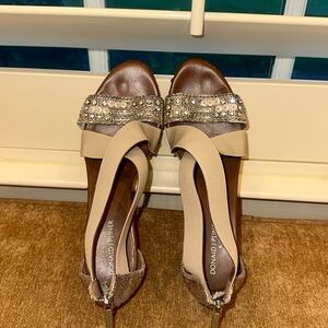 Donald Pliner Wedges